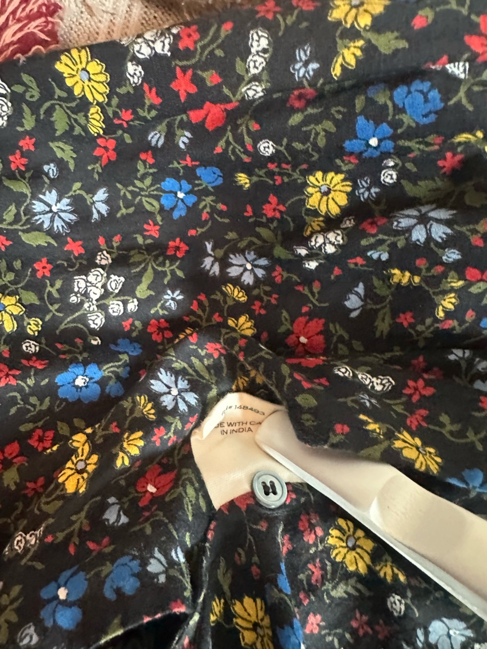 Doen Rose Top in Dusk Lily of the Valley - Picture 9 of 11